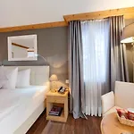 Albatros 4*